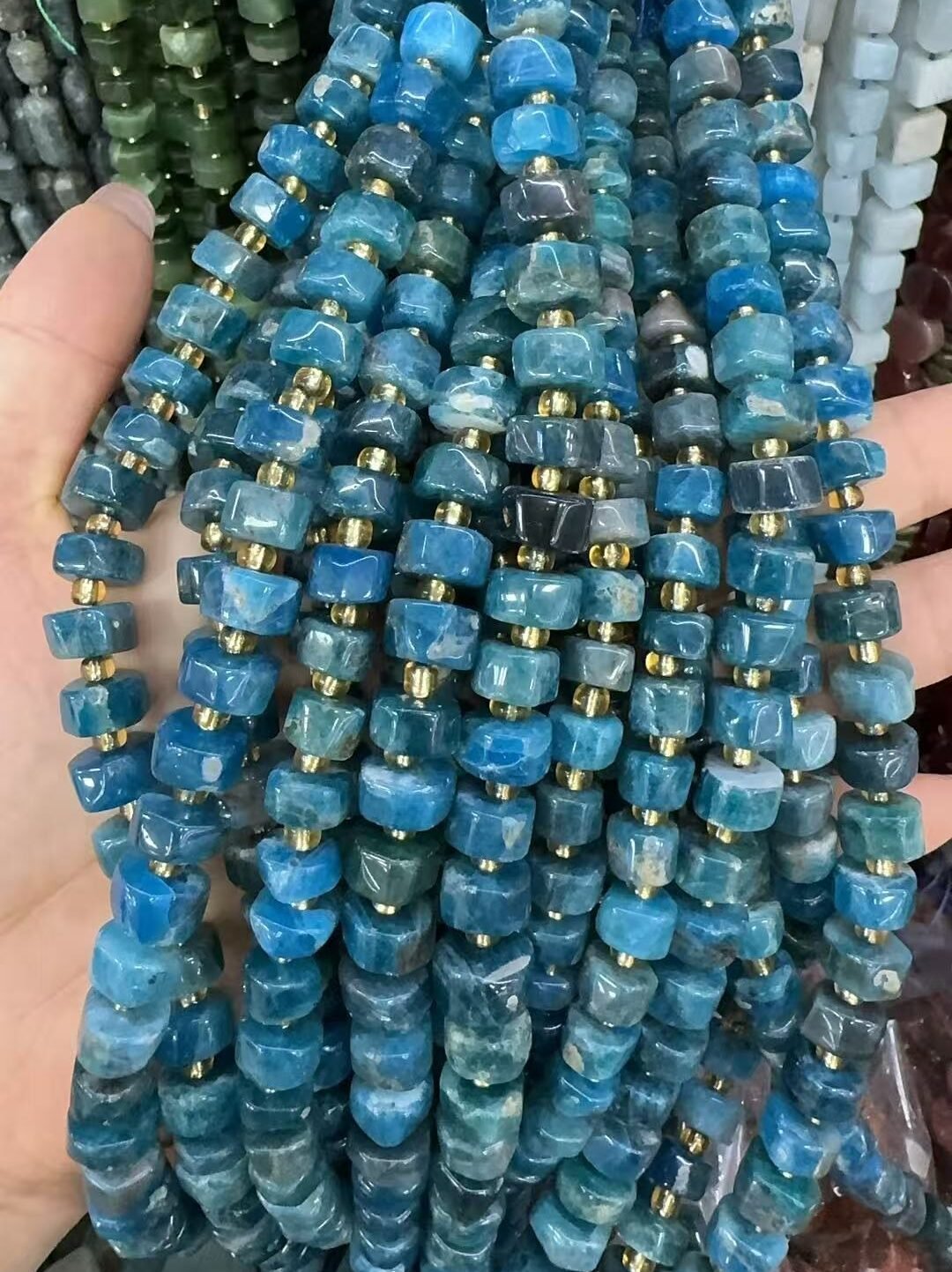 微信图片_20260617220015_1845_42 Natural Blue Apatite (BW) - 图片 1