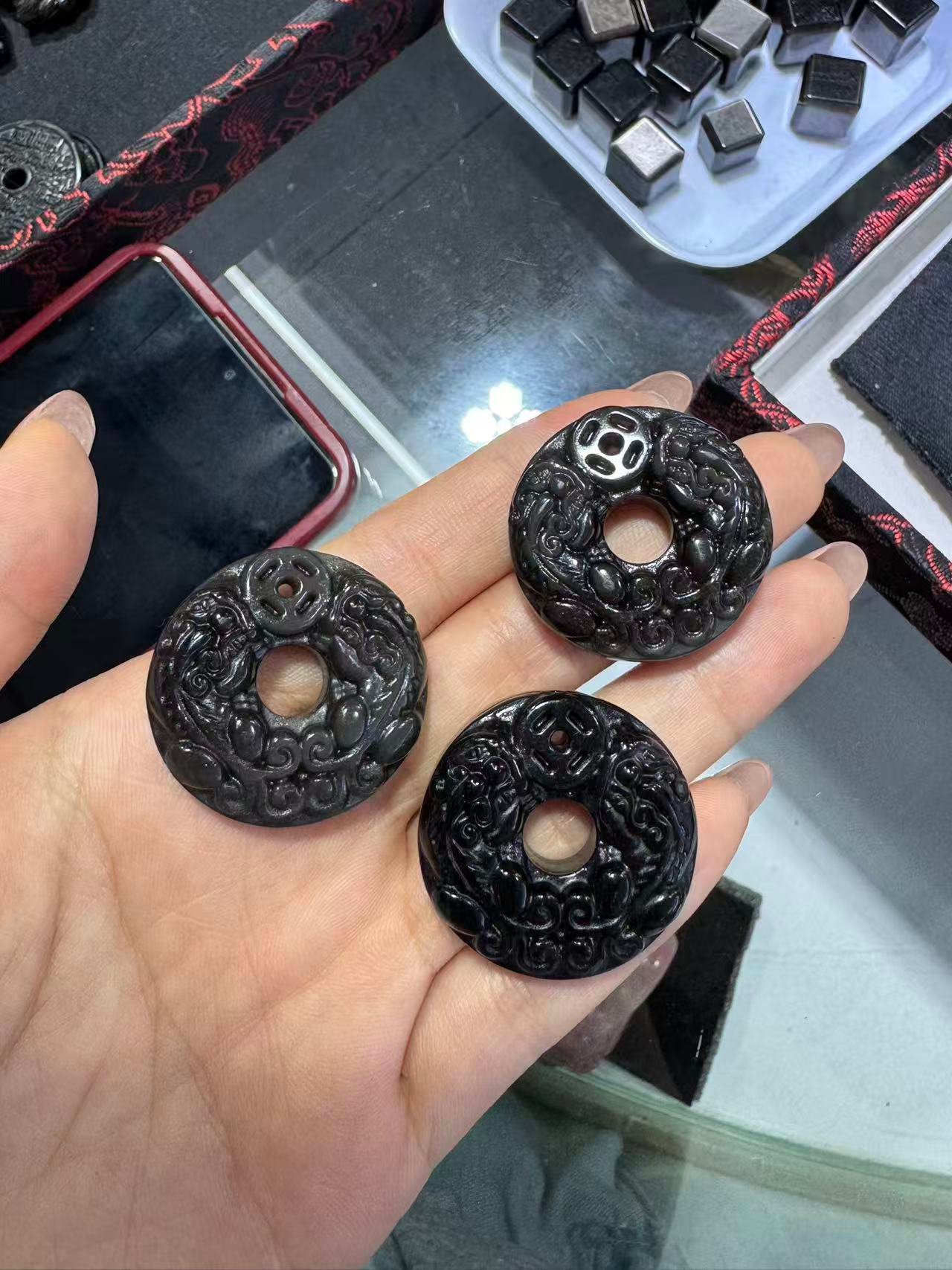 微信图片_20260618161708_1958_42 Obsidian pendant - 图片 1